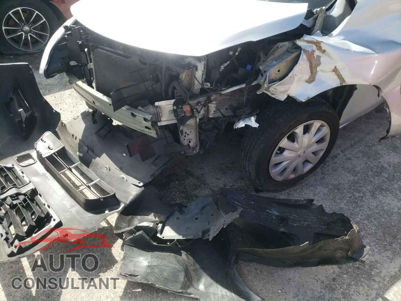 NISSAN VERSA 2019 - 3N1CN7AP3KL823176