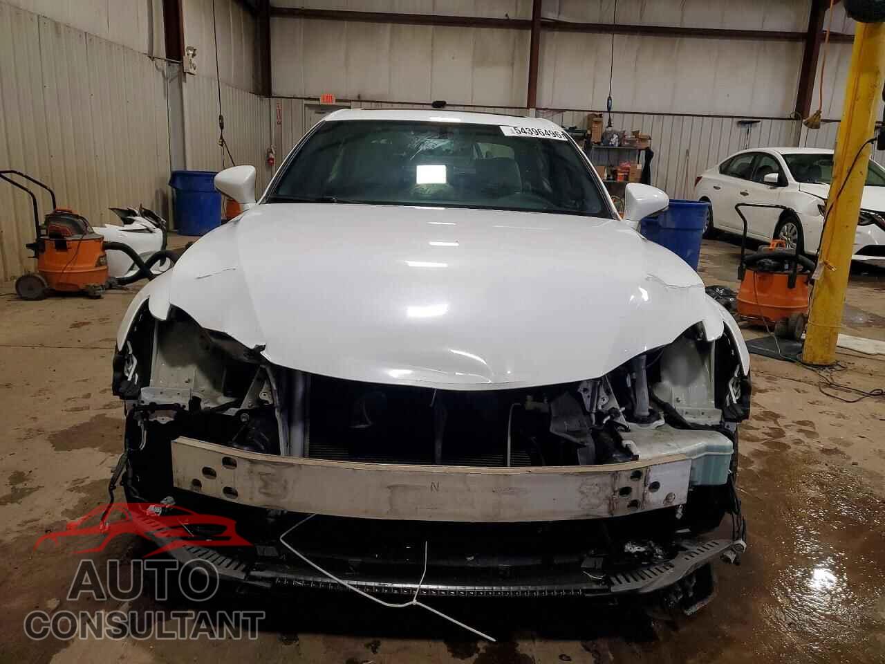 LEXUS IS 2014 - JTHCF1D25E5000128