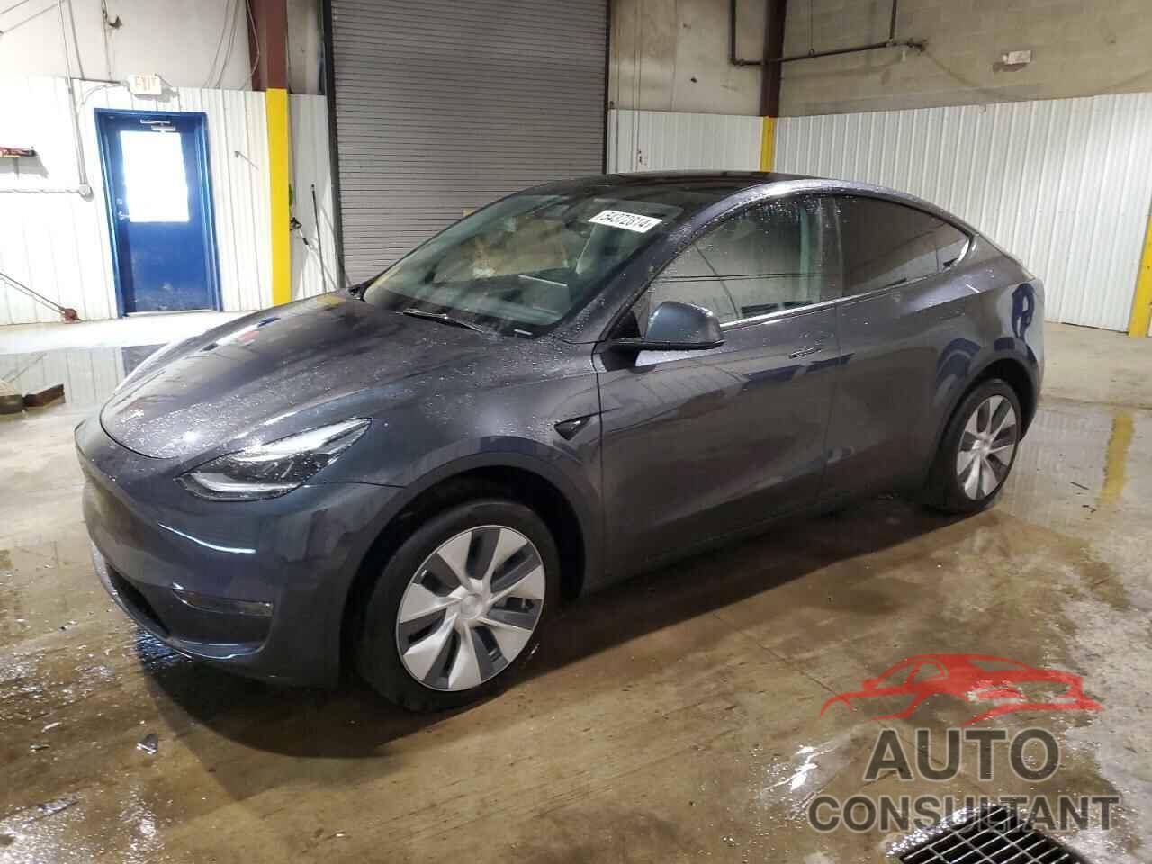 TESLA MODEL Y 2024 - 7SAYGDEE0RA261301