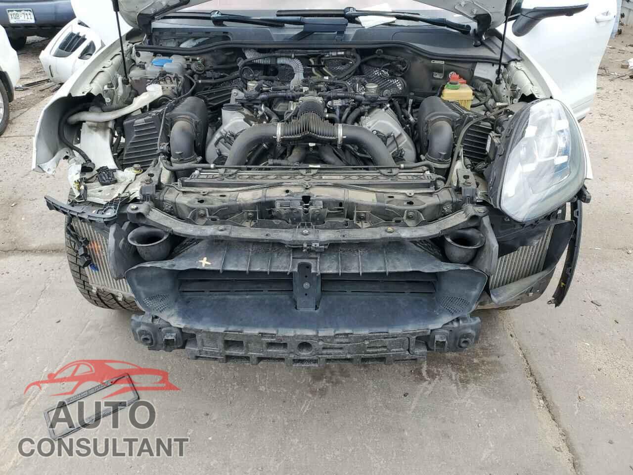 PORSCHE CAYENNE 2016 - WP1AB2A2XGLA93689