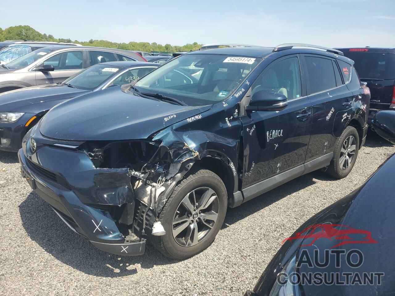 TOYOTA RAV4 2018 - 2T3RFREV5JW742258