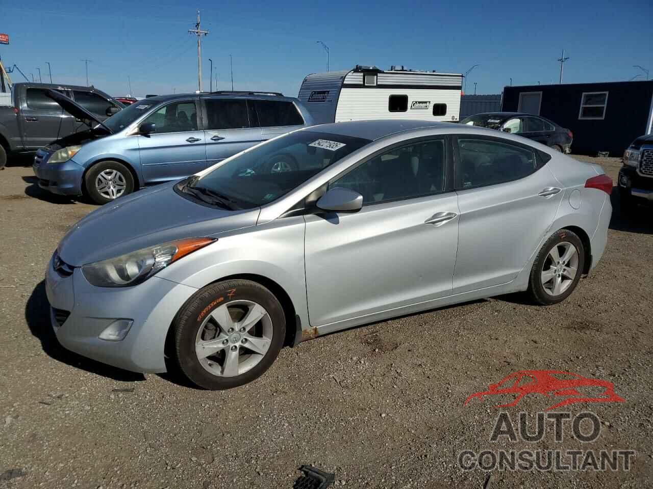 HYUNDAI ELANTRA 2013 - KMHDH4AE5DU668141