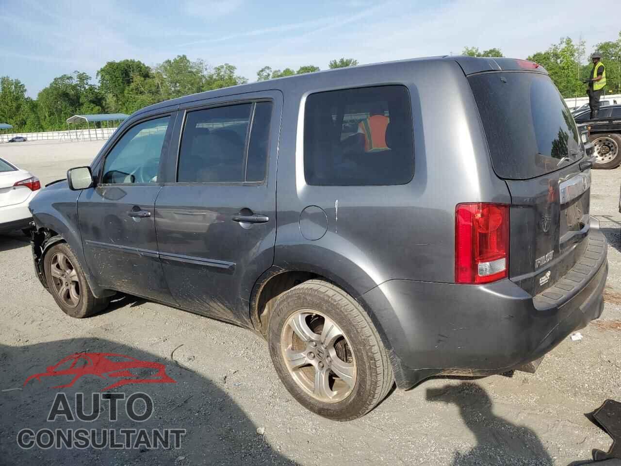 HONDA PILOT 2013 - 5FNYF4H44DB005919