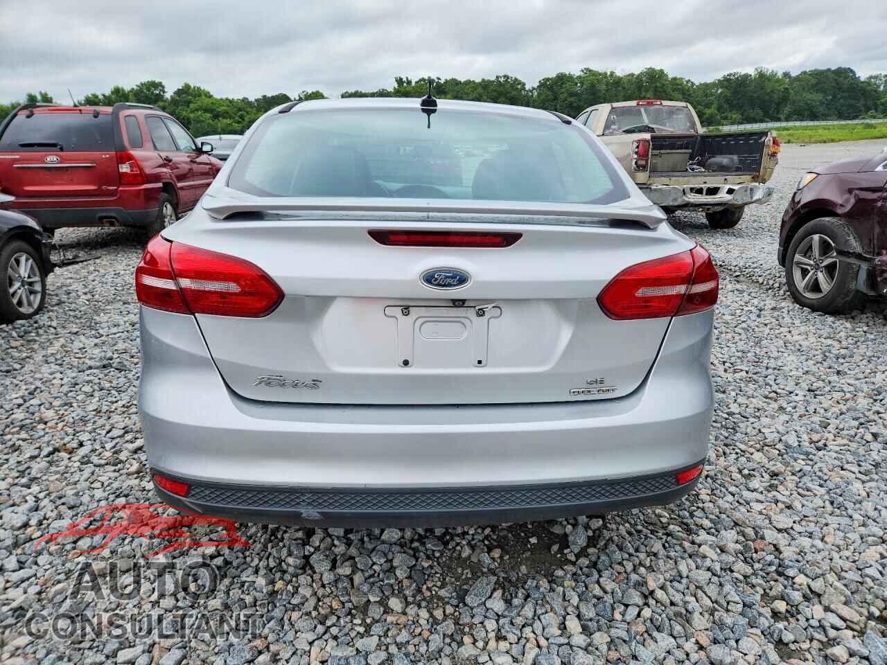 FORD FOCUS 2015 - 1FADP3F20FL356484