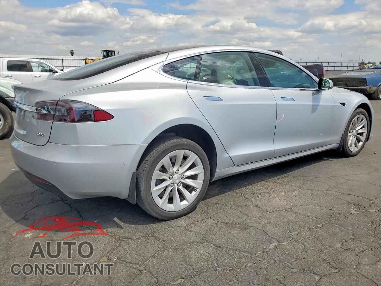 TESLA MODEL S 2018 - 5YJSA1E27JF276751