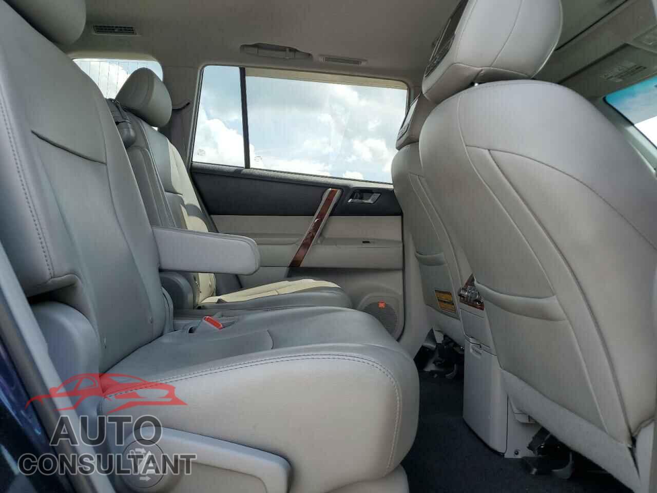 TOYOTA HIGHLANDER 2012 - 5TDDK3EH5CS155043