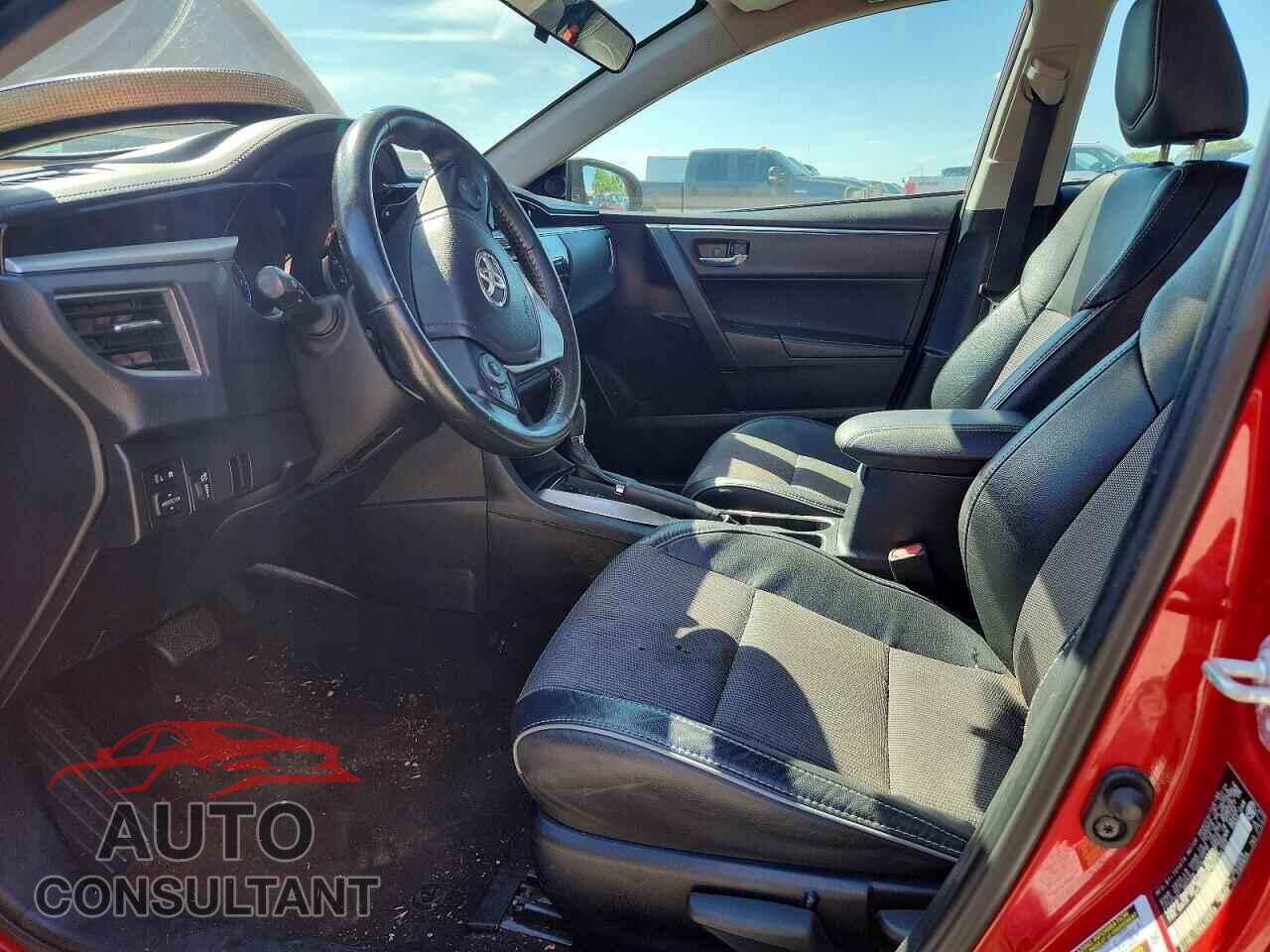 TOYOTA COROLLA 2015 - 2T1BURHE1FC334165