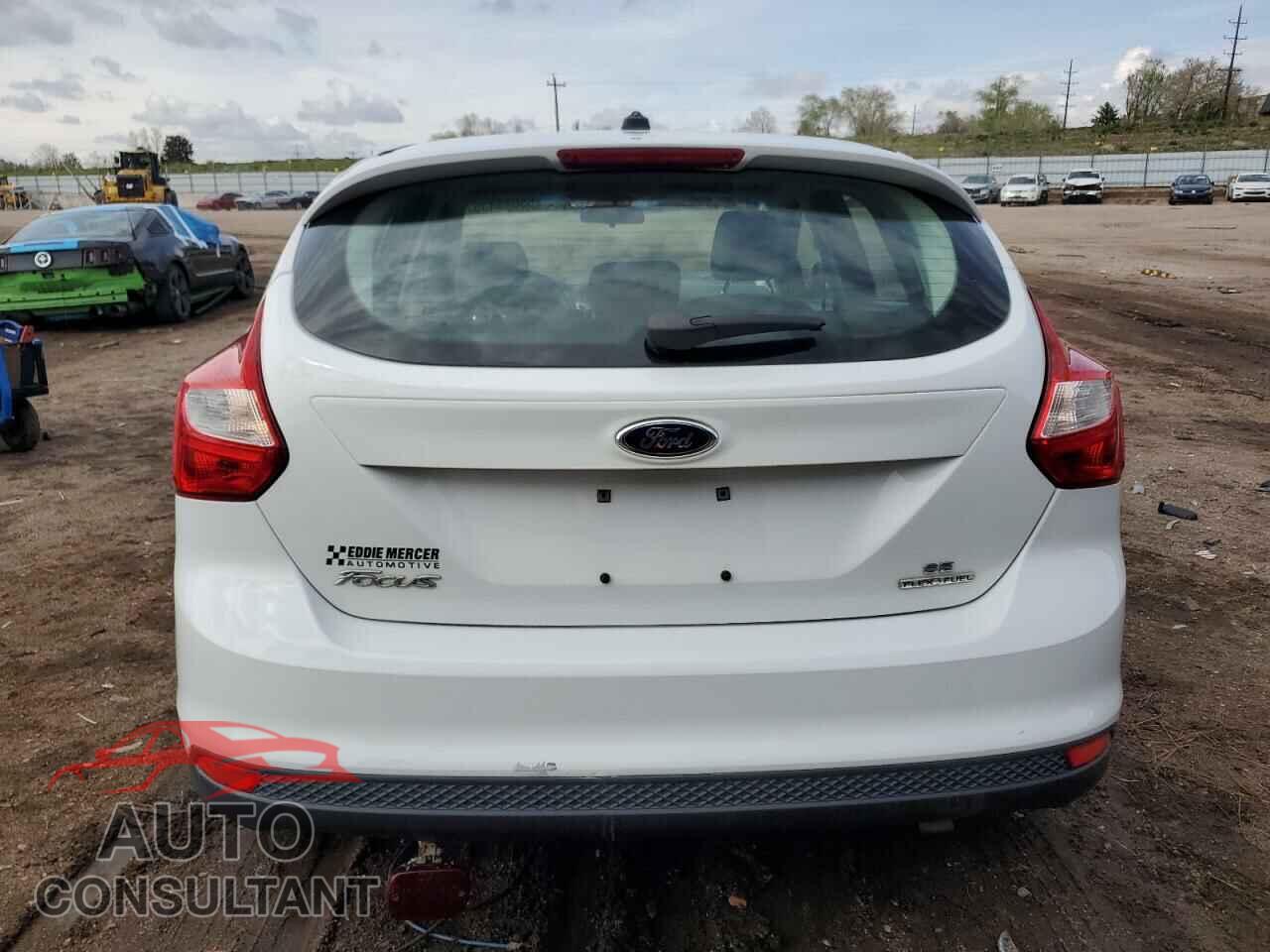 FORD FOCUS 2012 - 1FAHP3K2XCL377846