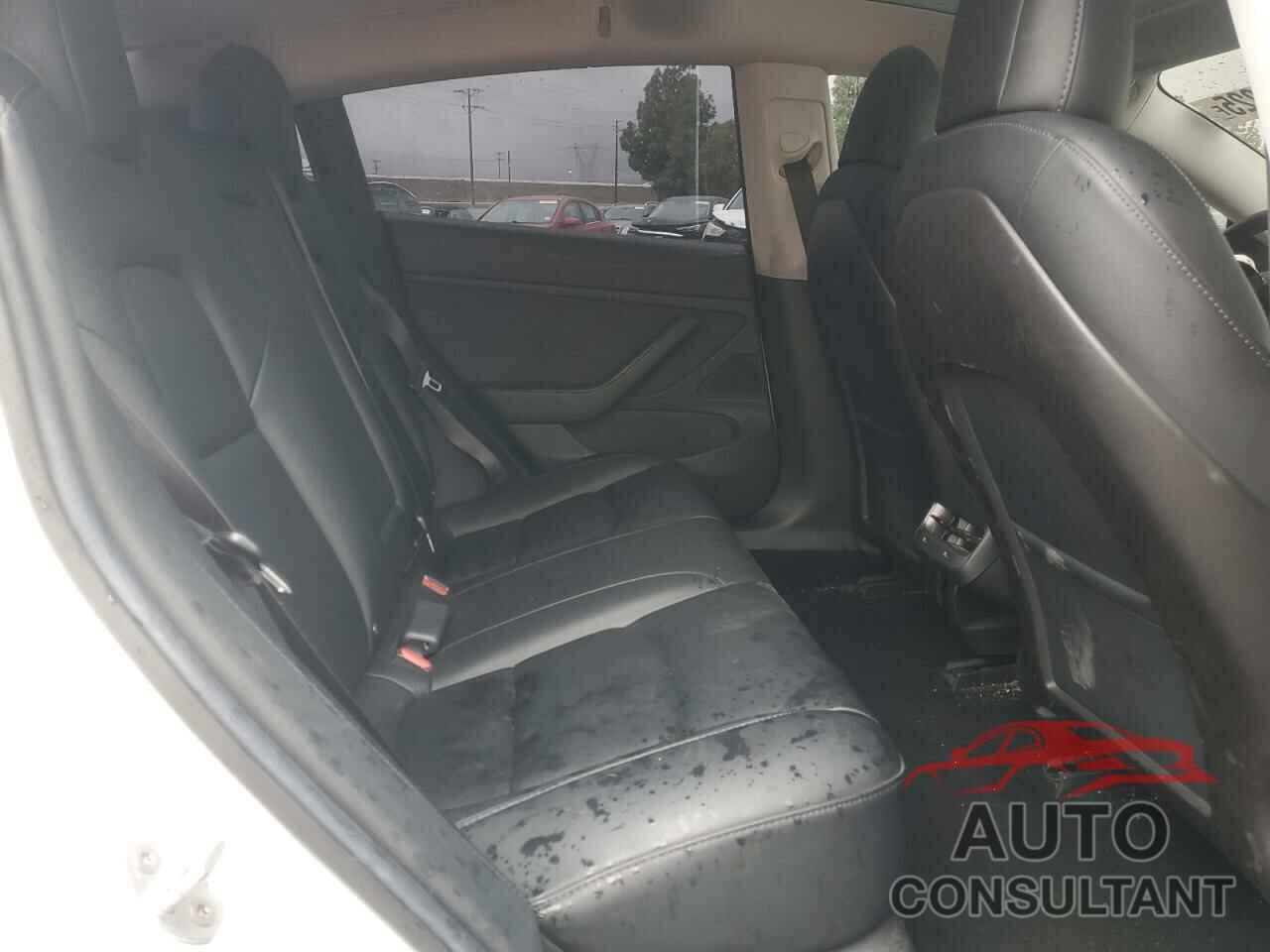 TESLA MODEL 3 2019 - 5YJ3E1EB8KF511152
