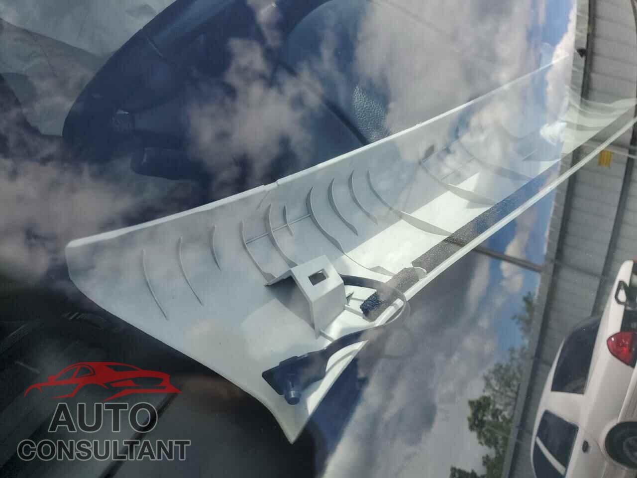SUBARU FORESTER 2015 - JF2SJAWC2FH450418