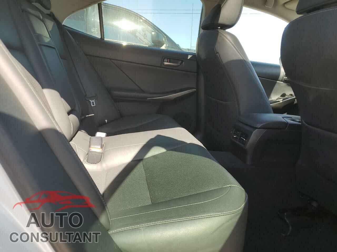 LEXUS IS 2017 - JTHCM1D22H5018113