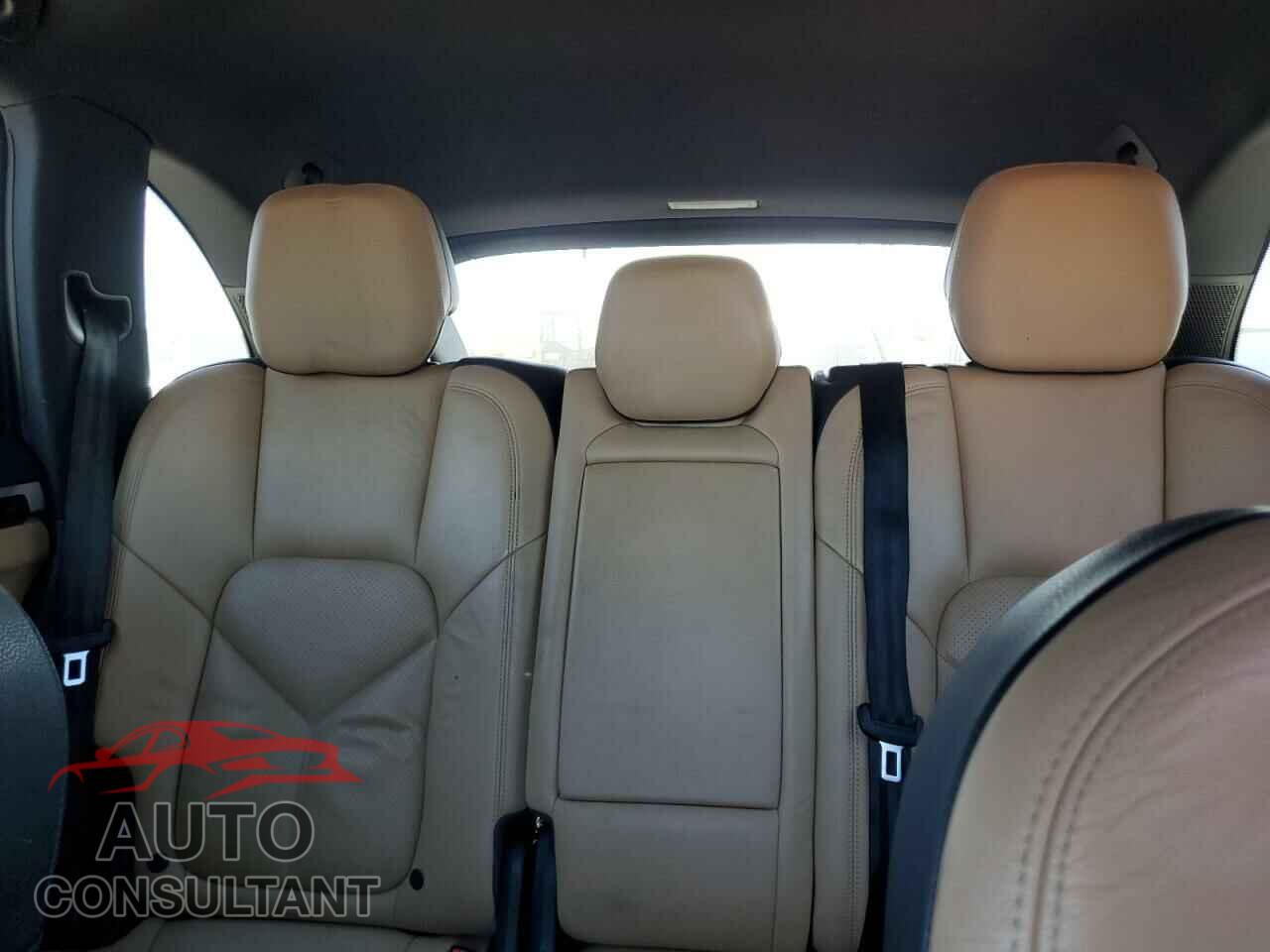 PORSCHE CAYENNE 2015 - WP1AF2A26FLA37302