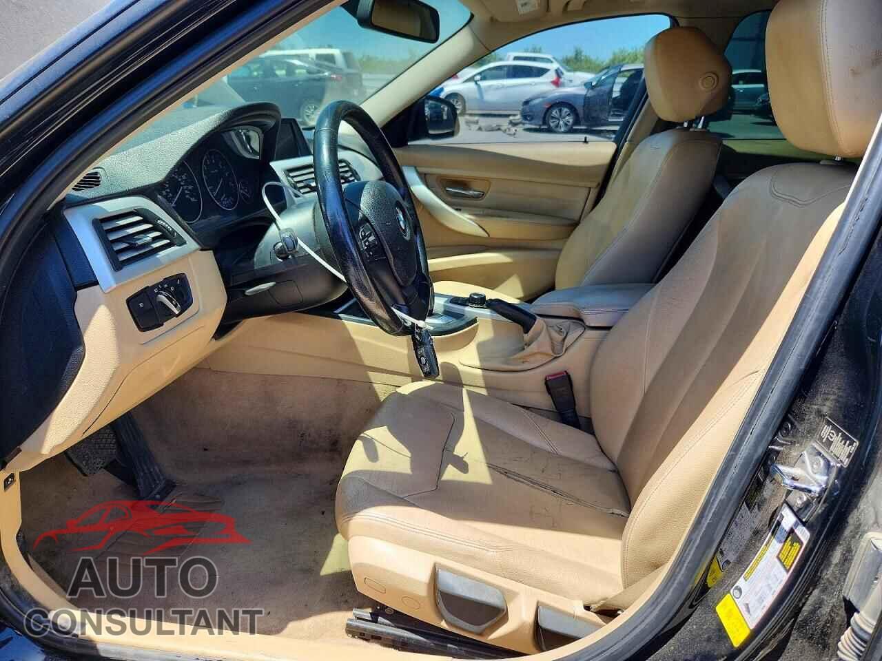 BMW 3 SERIES 2012 - WBA3C1C51CF431883