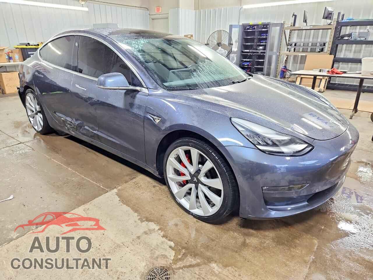 TESLA MODEL 3 2019 - 5YJ3E1EB0KF413507