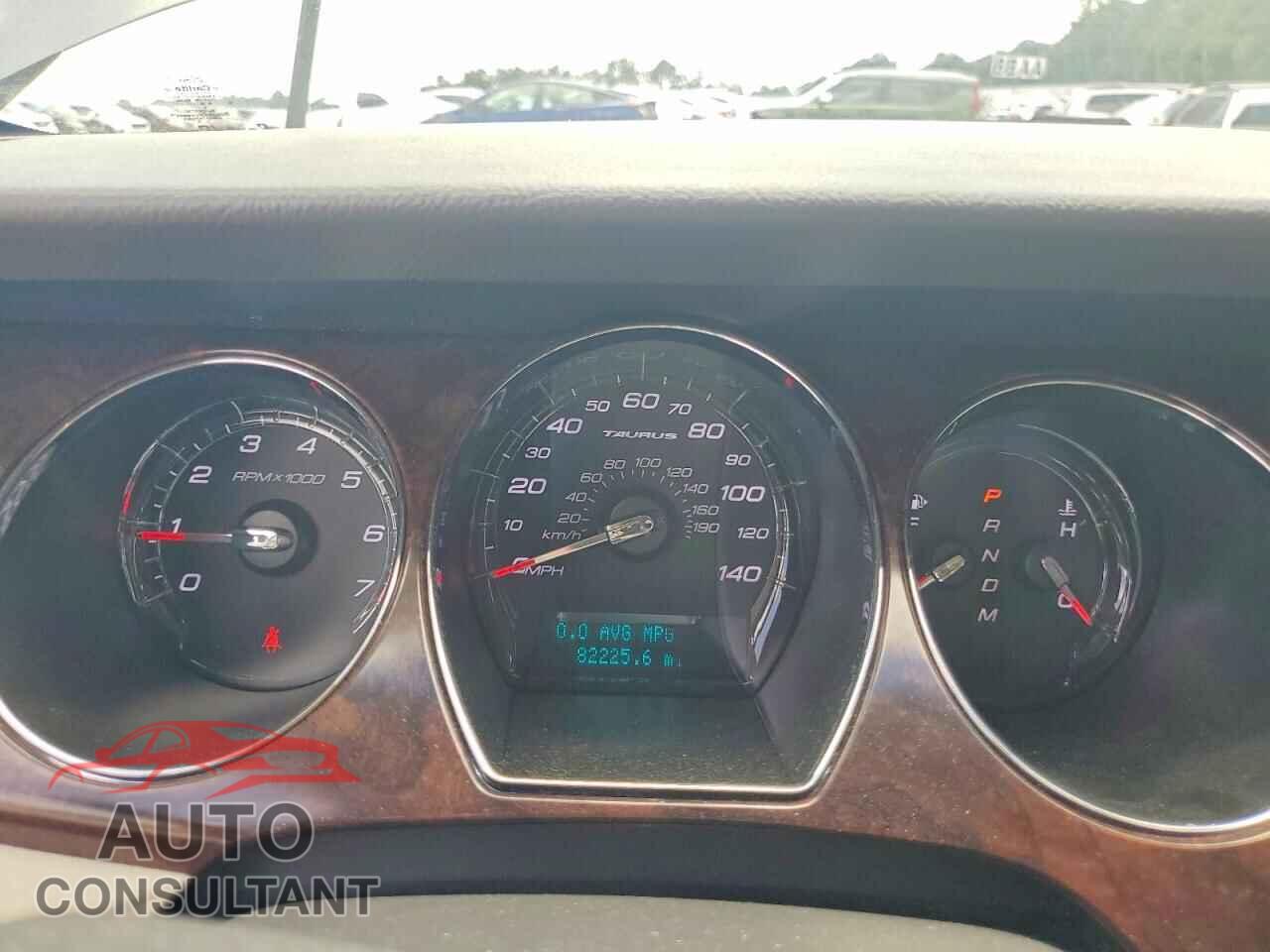 FORD TAURUS 2011 - 1FAHP2FW7BG132985