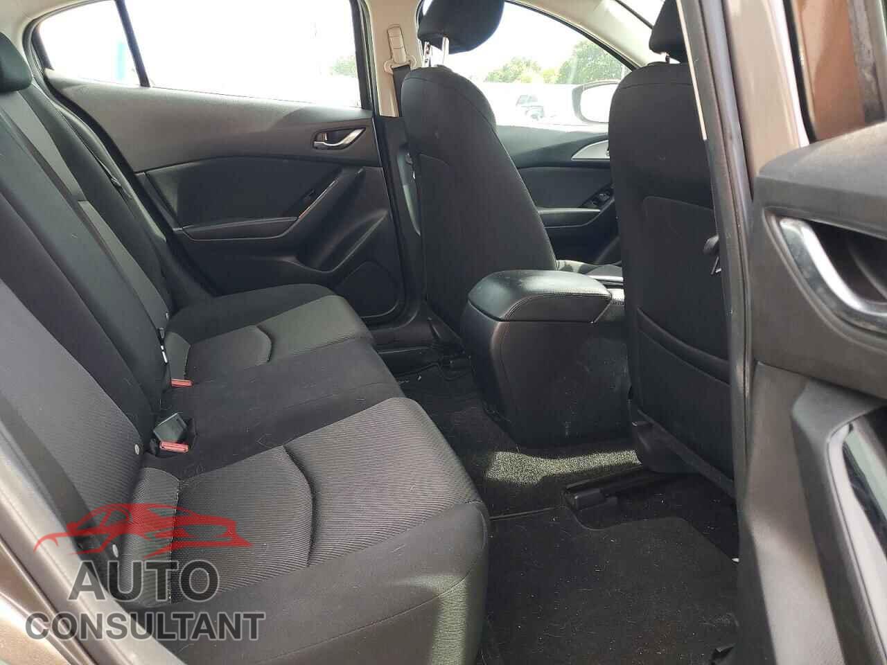 MAZDA 3 2017 - 3MZBN1U76HM132158