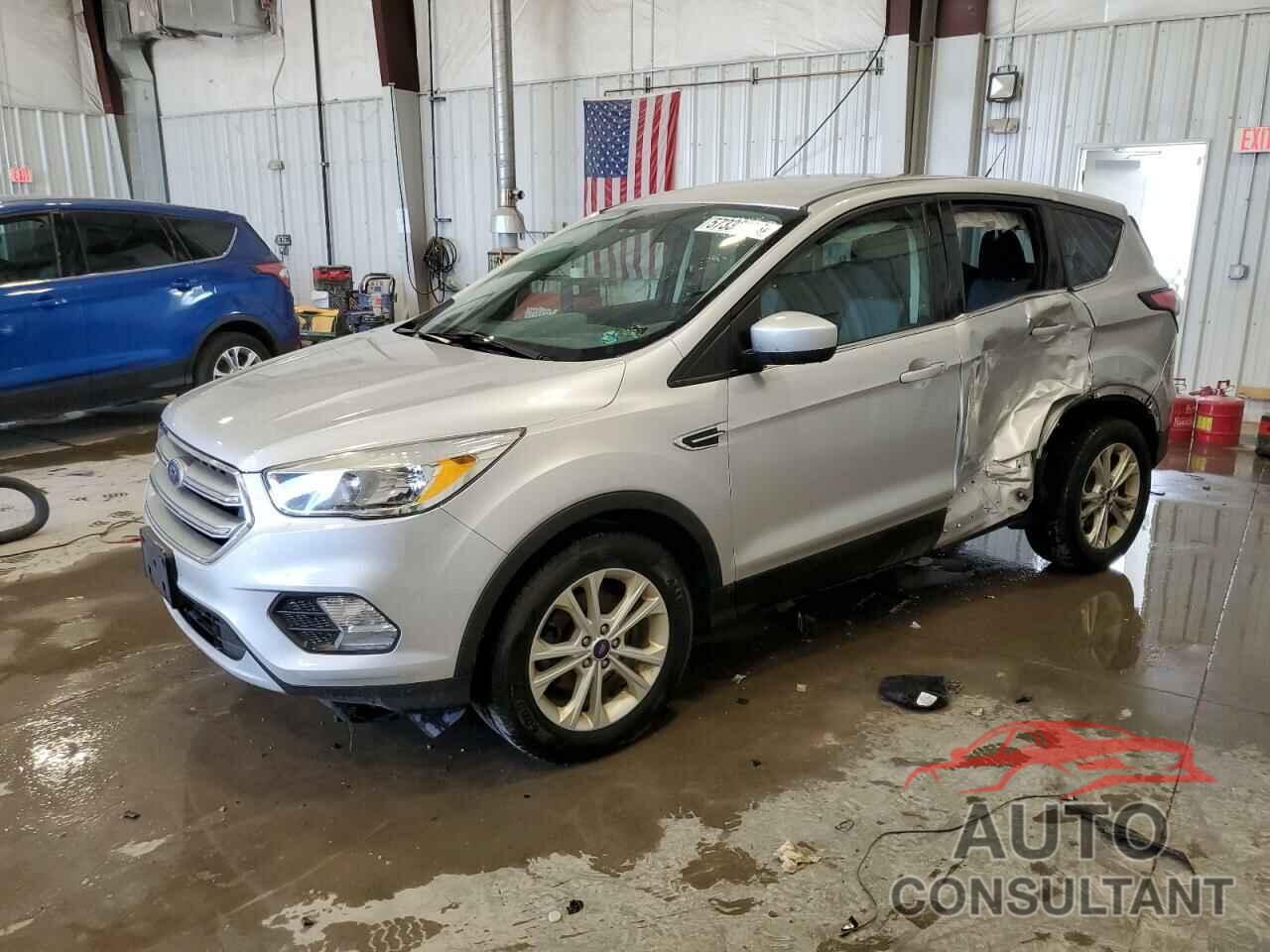 FORD ESCAPE 2017 - 1FMCU0GD1HUE73318