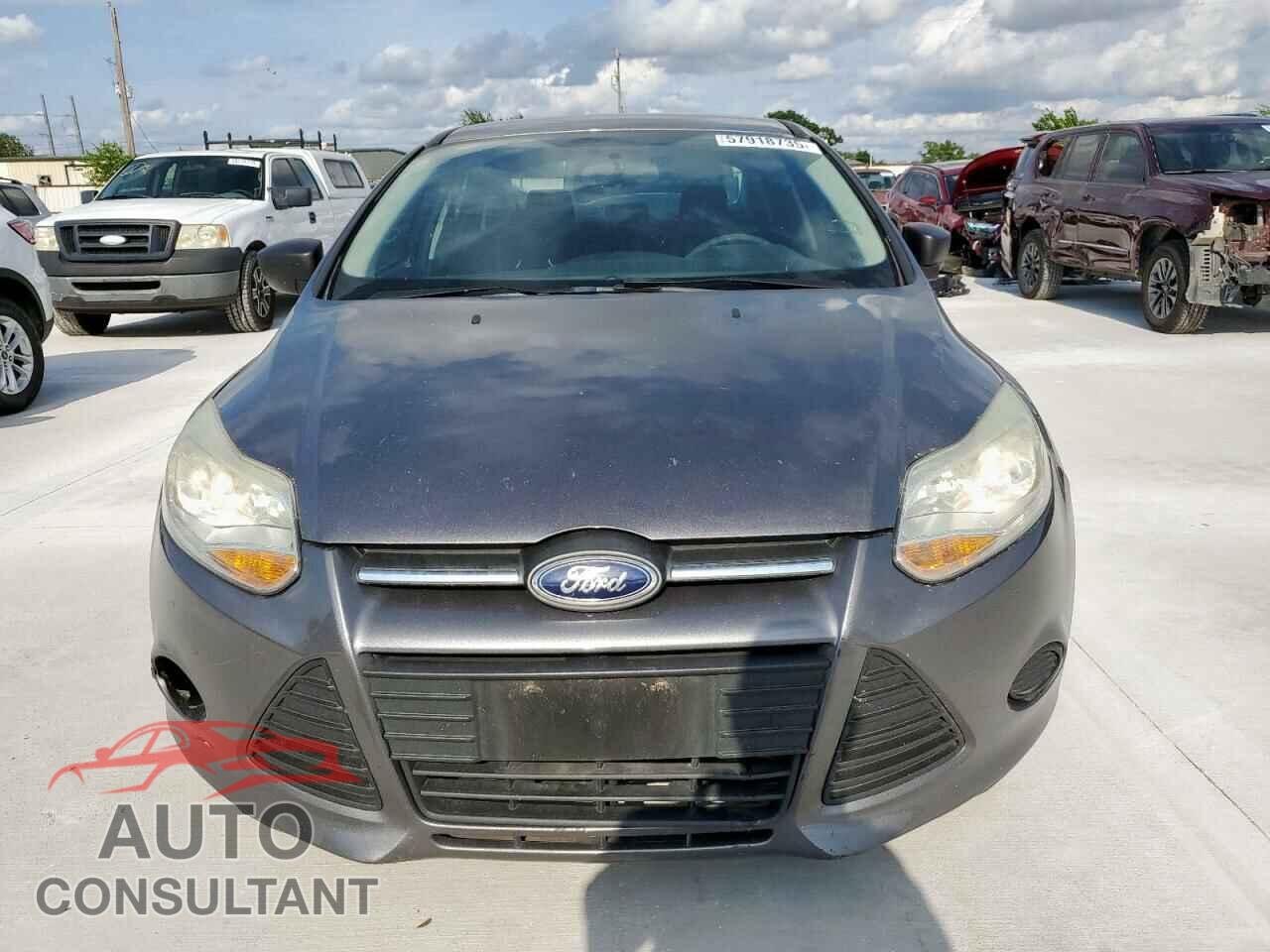 FORD FOCUS 2014 - 1FADP3E2XEL451148