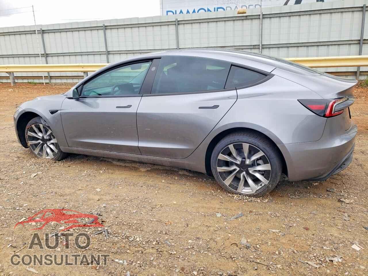 TESLA MODEL 3 2026 - 5YJ3E1EAXTF183001