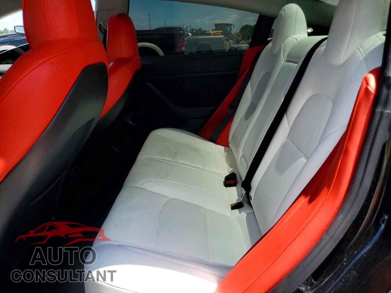 TESLA MODEL 3 2022 - 5YJ3E1EC5NF123535