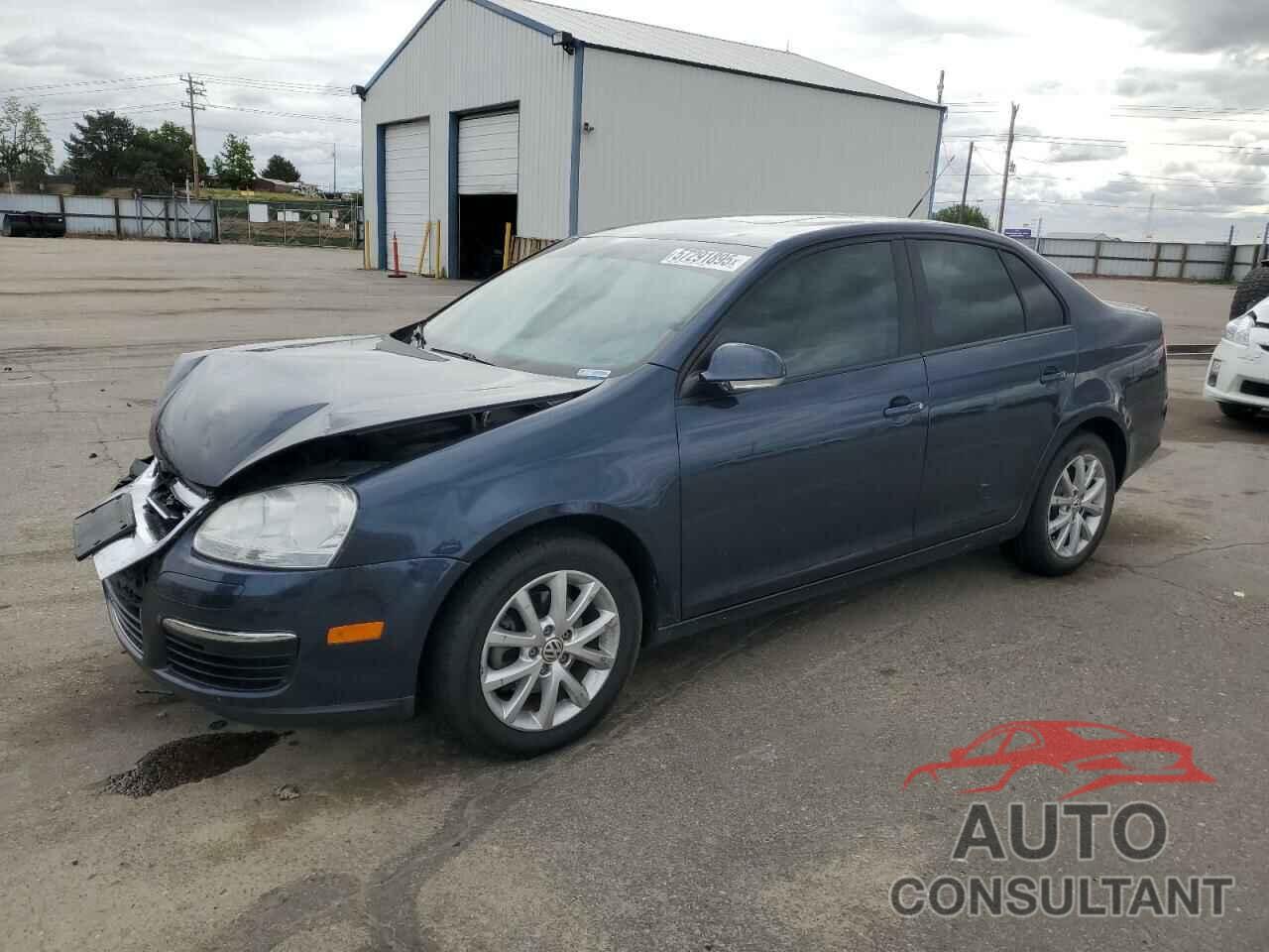 VOLKSWAGEN JETTA 2010 - 3VWRZ7AJ0AM099928