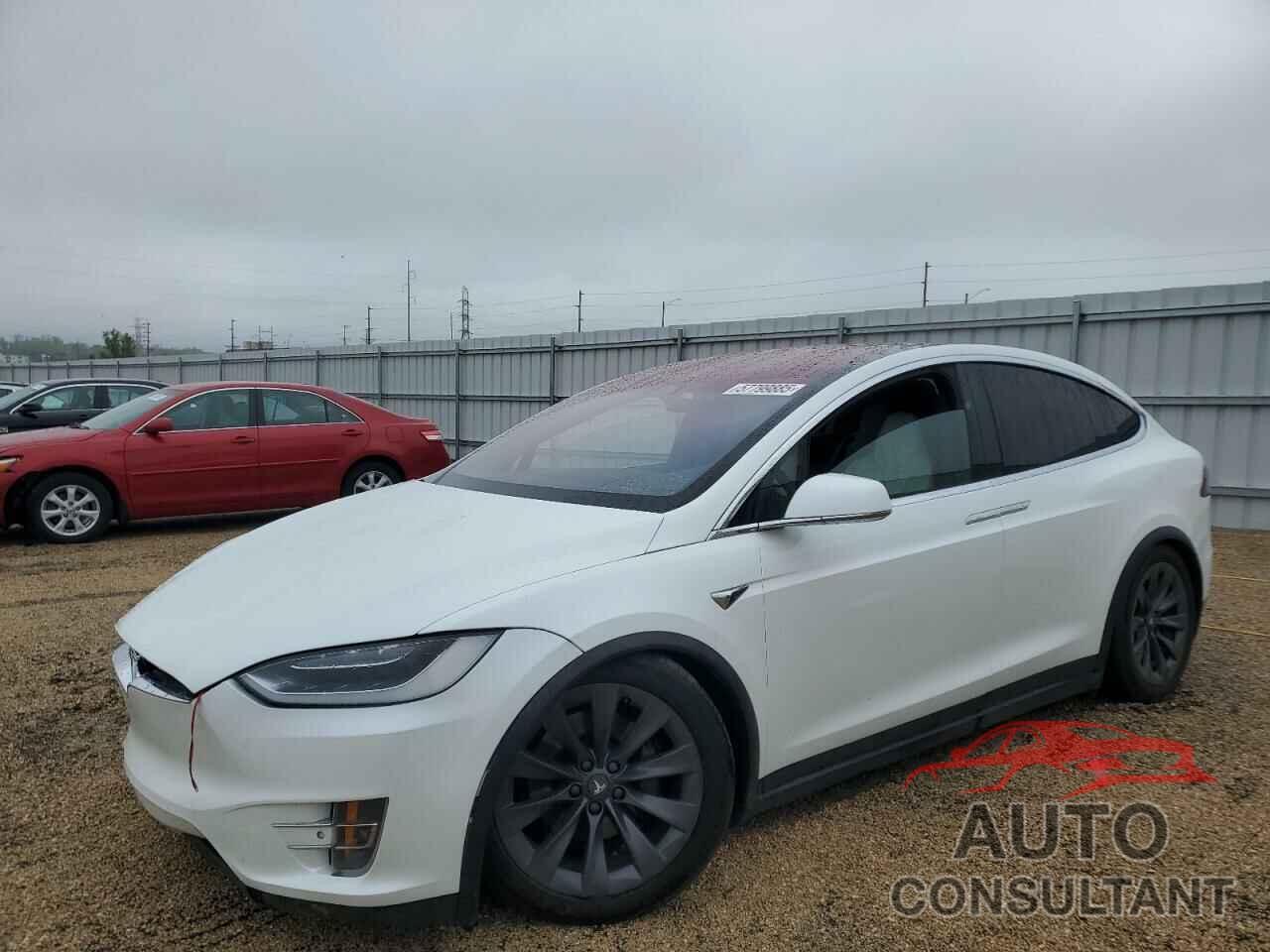 TESLA MODEL X 2018 - 5YJXCBE2XJF141026