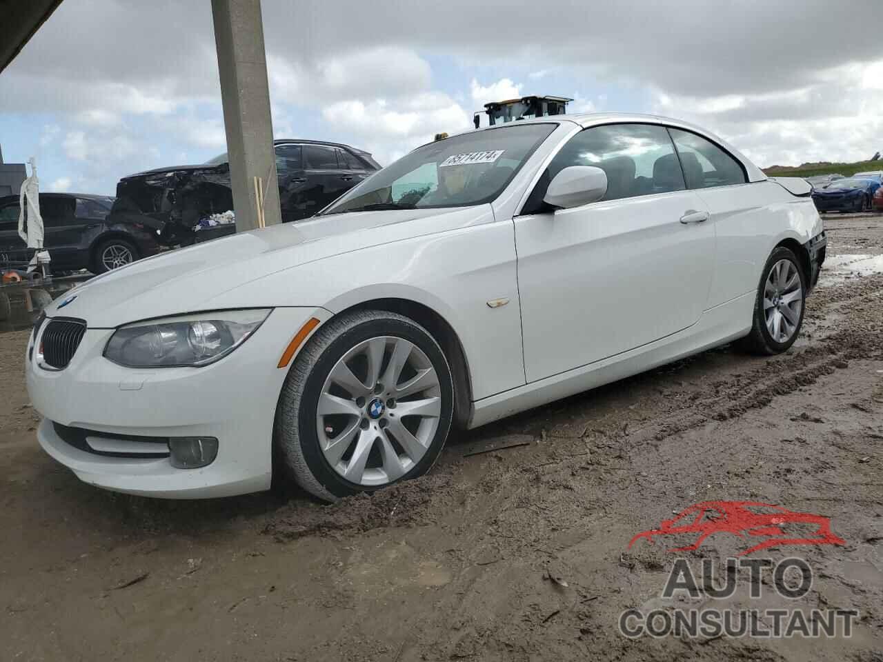 BMW 3 SERIES 2013 - WBADW3C51DJ527082