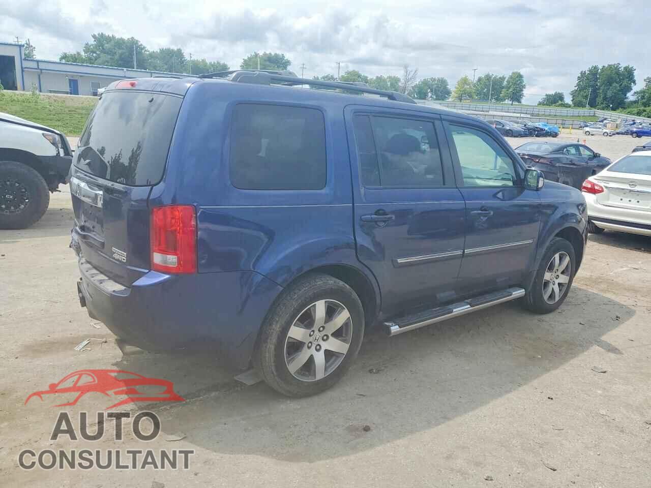 HONDA PILOT 2013 - 5FNYF4H92DB063362
