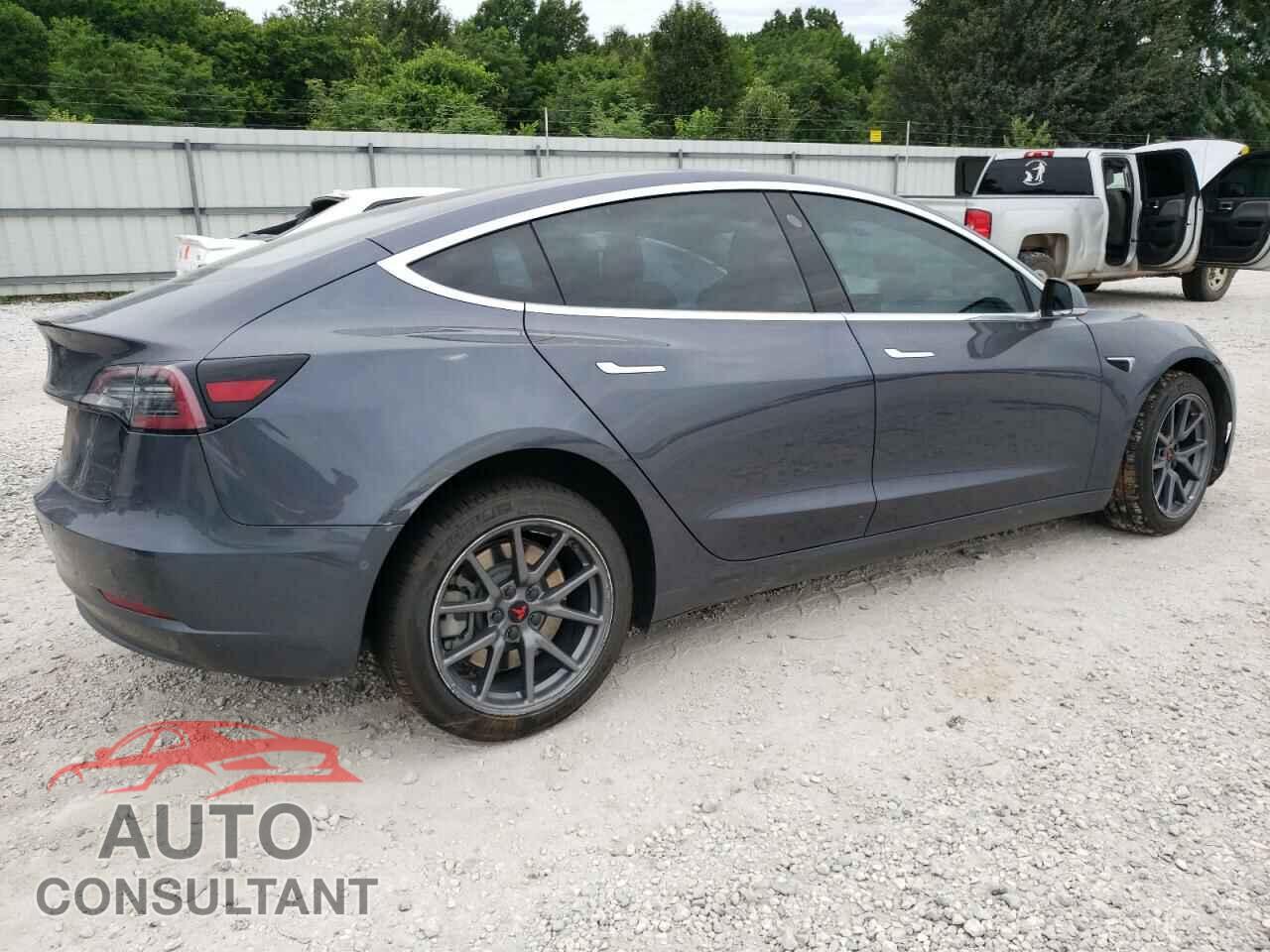 TESLA MODEL 3 2018 - 5YJ3E1EA7JF157890
