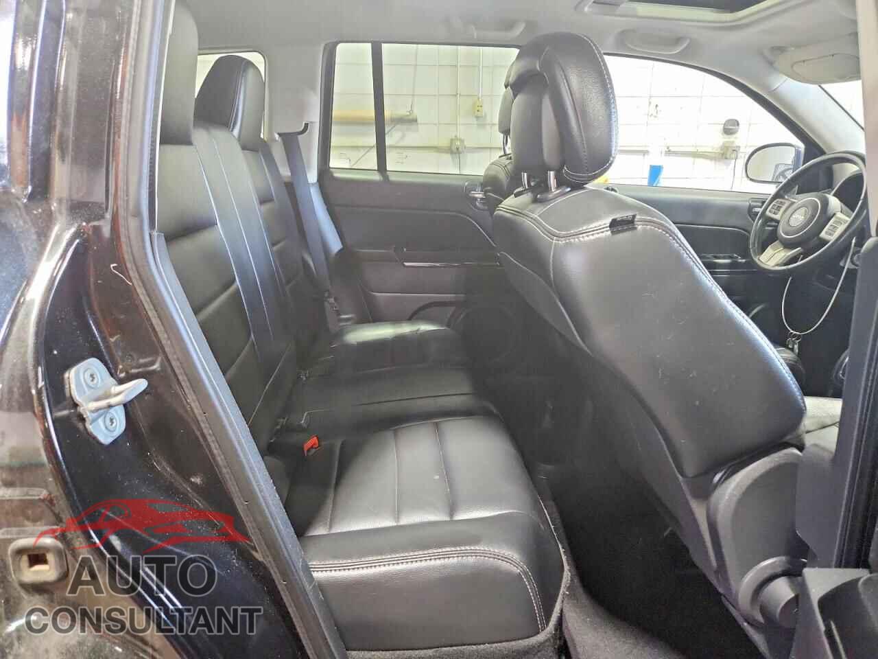 JEEP COMPASS 2011 - 1J4NF5FB7BD158335