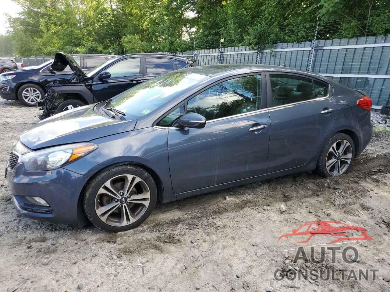 KIA FORTE 2016 - KNAFZ4A8XG5549145