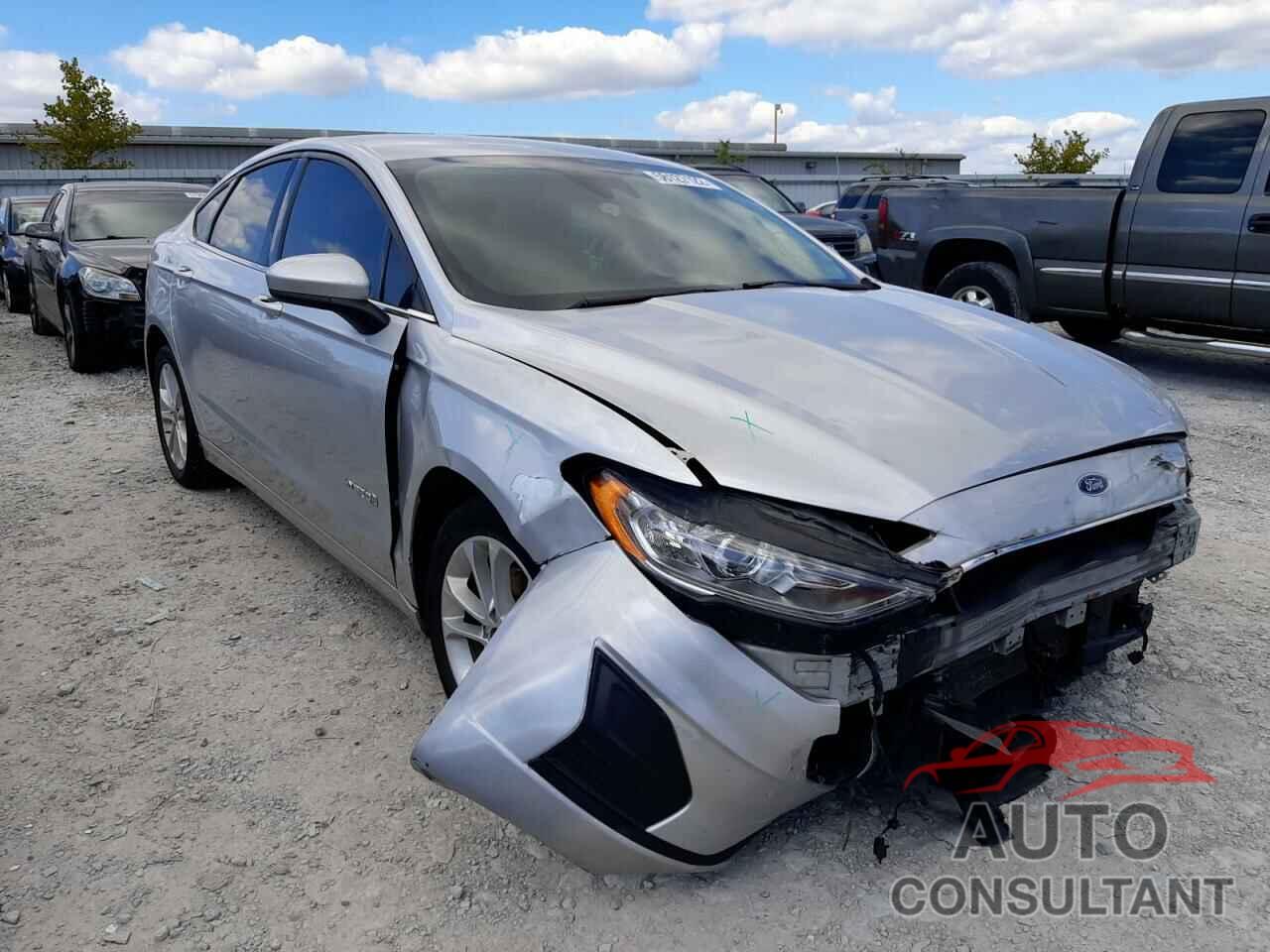 FORD FUSION 2019 - 3FA6P0LU3KR240933
