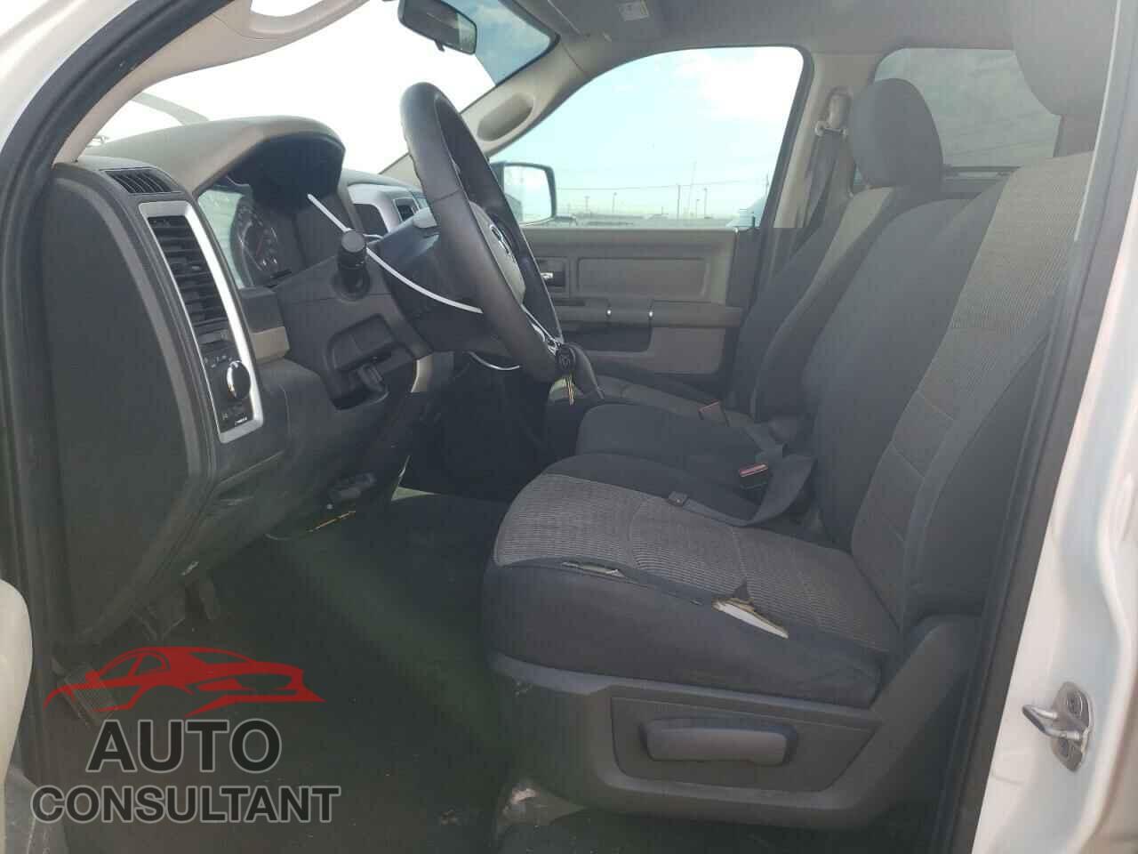 DODGE RAM 1500 2012 - 1C6RD7GP8CS136433