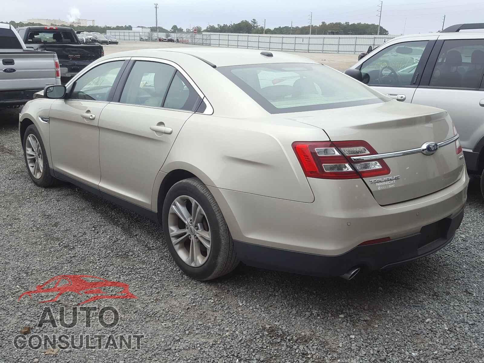 FORD TAURUS 2018 - 1FAHP2E80JG120145