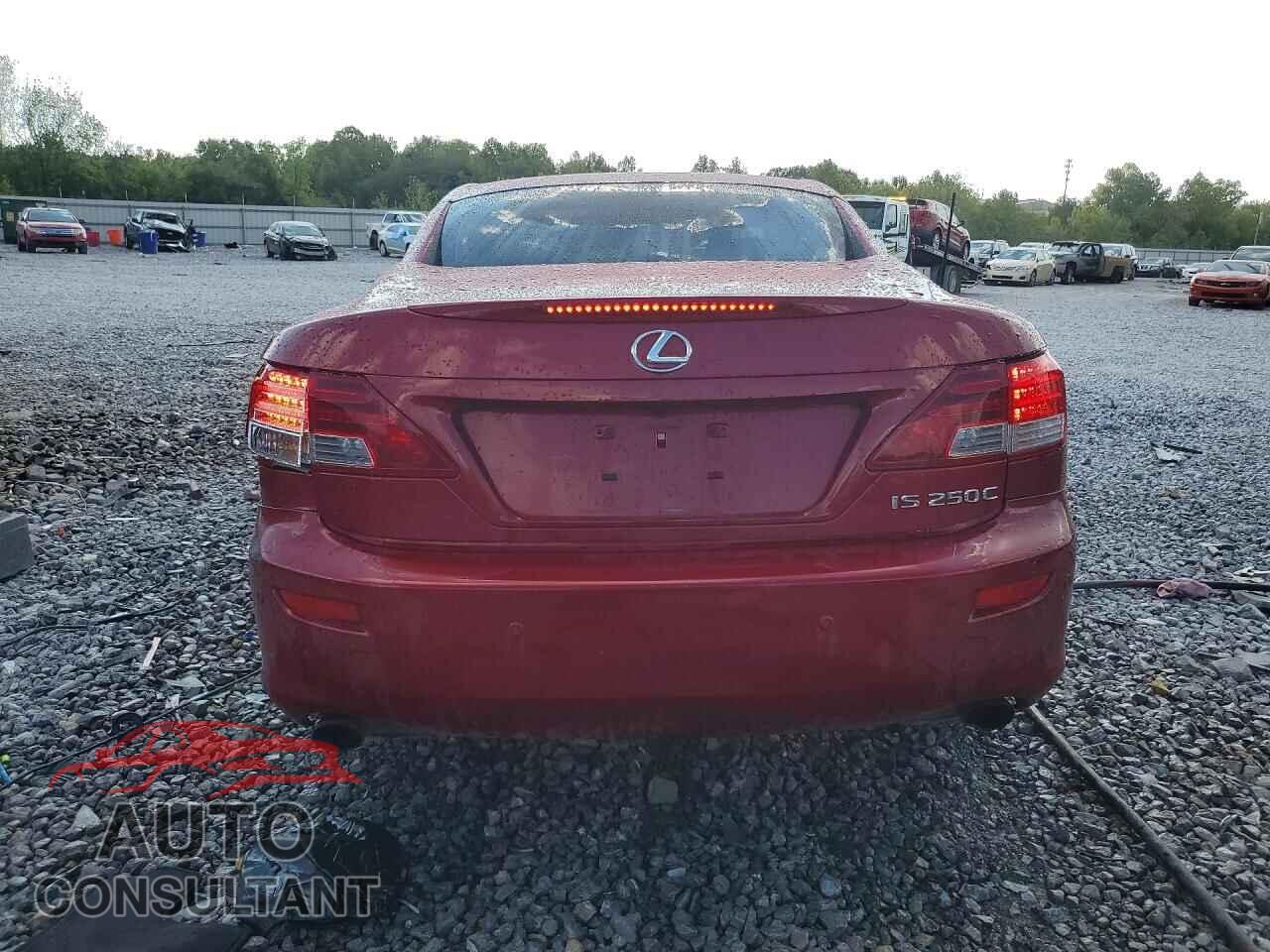 LEXUS IS 2015 - JTHFF2C22F2532895