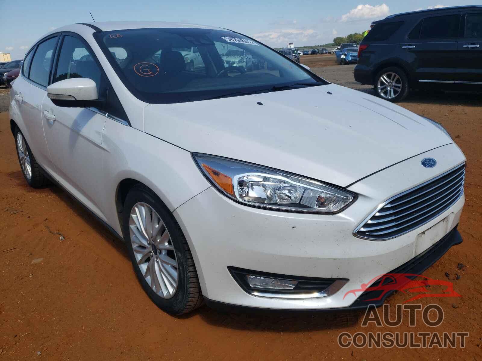 FORD FOCUS 2016 - 1FADP3N25GL215915
