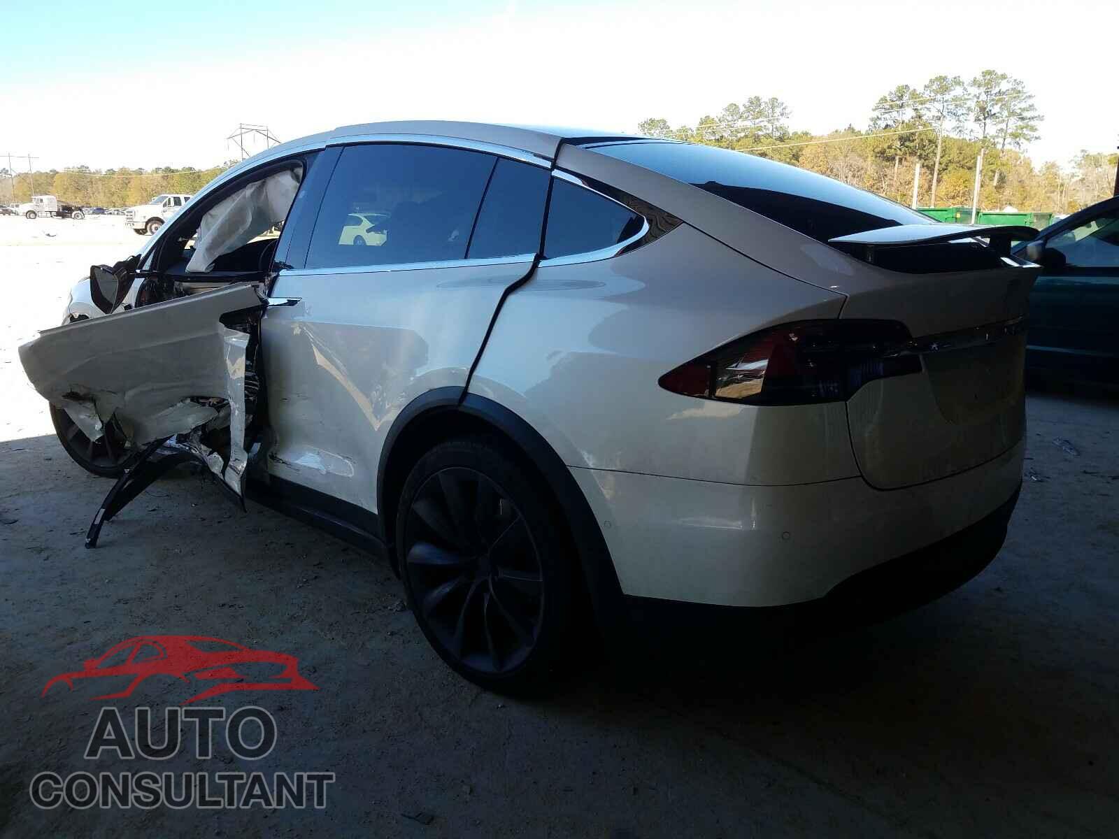 TESLA MODEL X 2020 - 5YJXCBE23LF231685