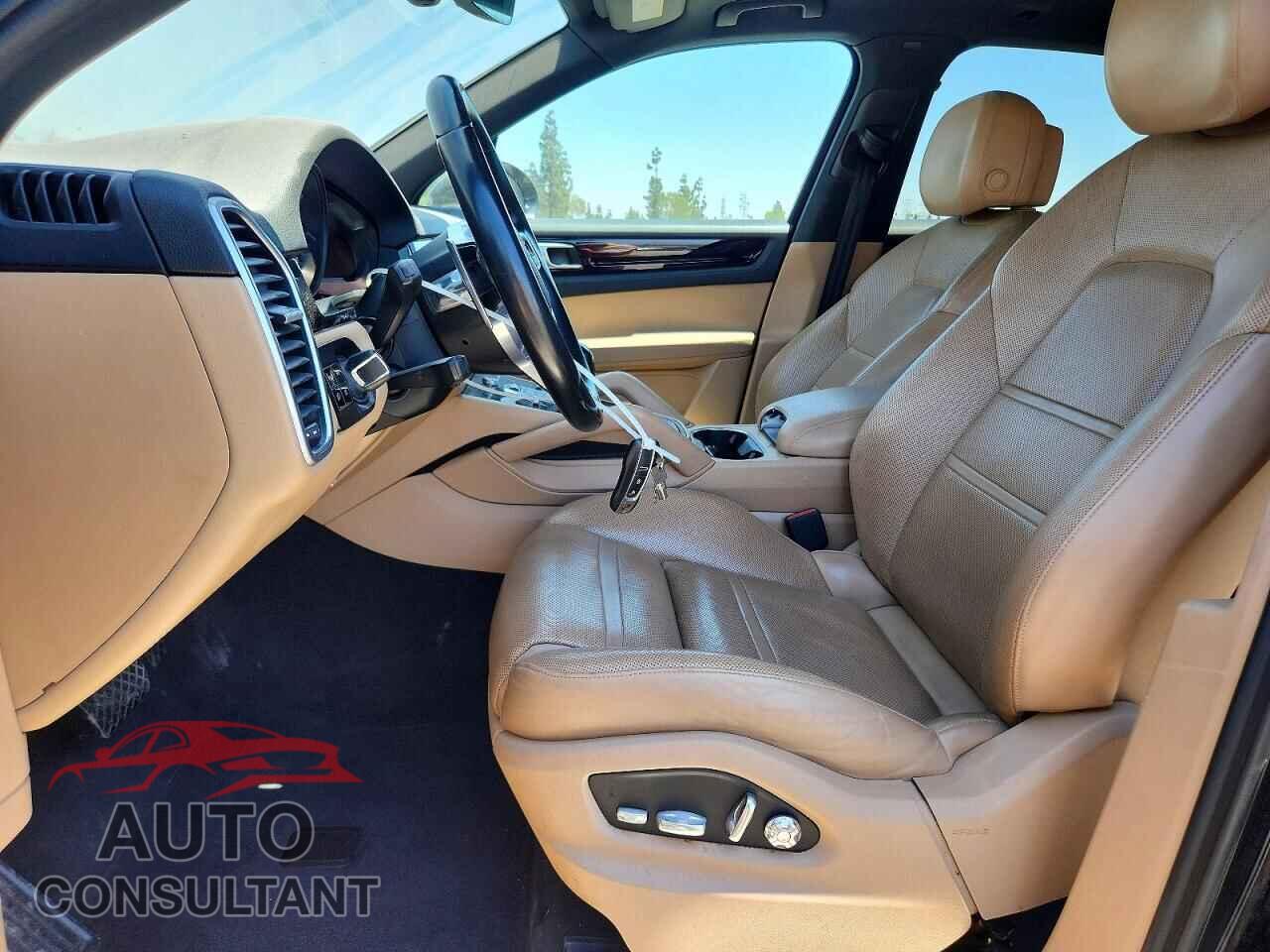 PORSCHE CAYENNE 2019 - WP1AA2AY0KDA04867