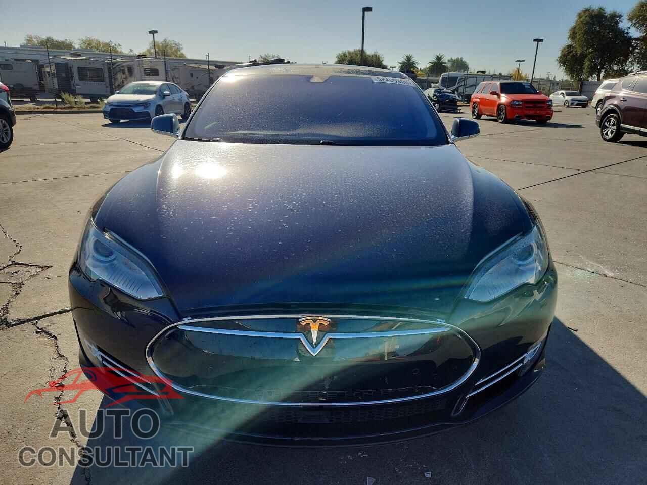 TESLA MODEL S 2014 - 5YJSA1H18EFP57133