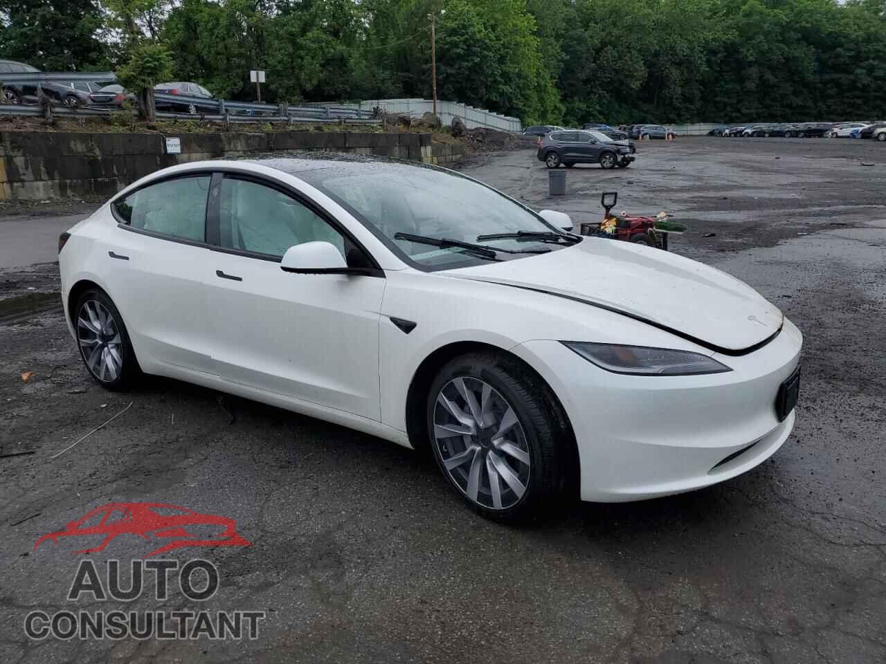 TESLA MODEL 3 2024 - 5YJ3E1EB9RF802155