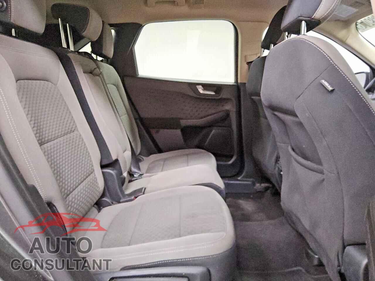 FORD ESCAPE 2020 - 1FMCU0G65LUA75538