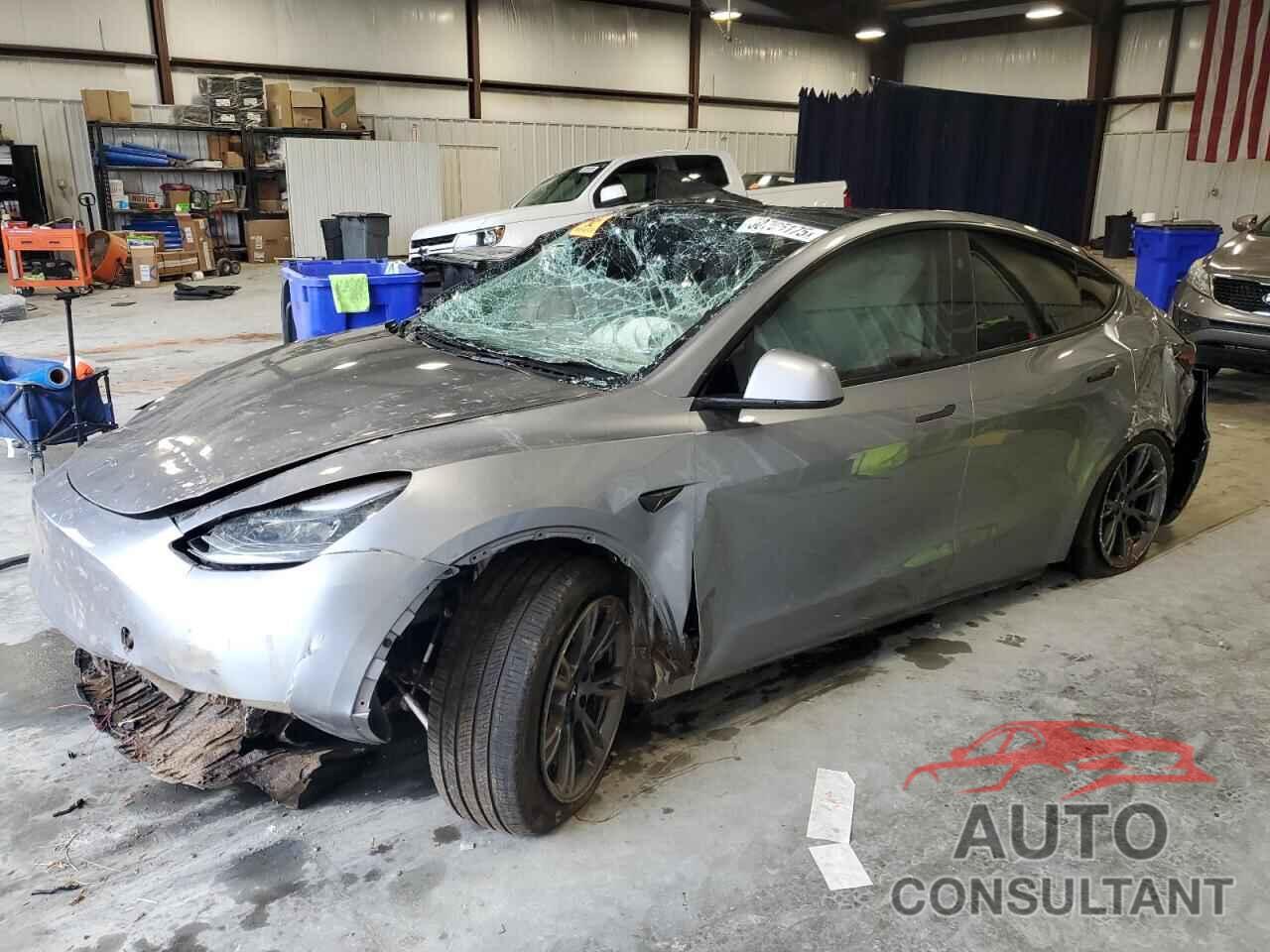 TESLA MODEL Y 2024 - 7SAYGDEEXRA327675