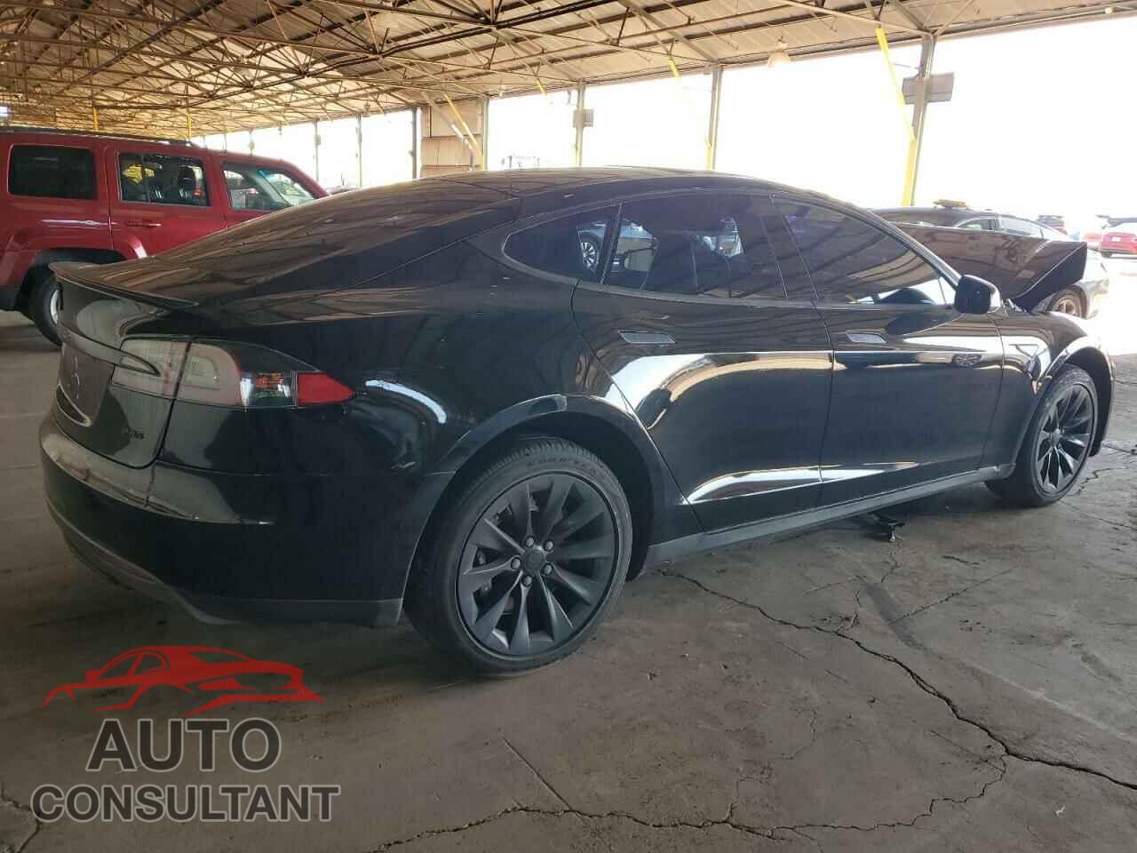TESLA MODEL S 2013 - 5YJSA1DP2DFP17896