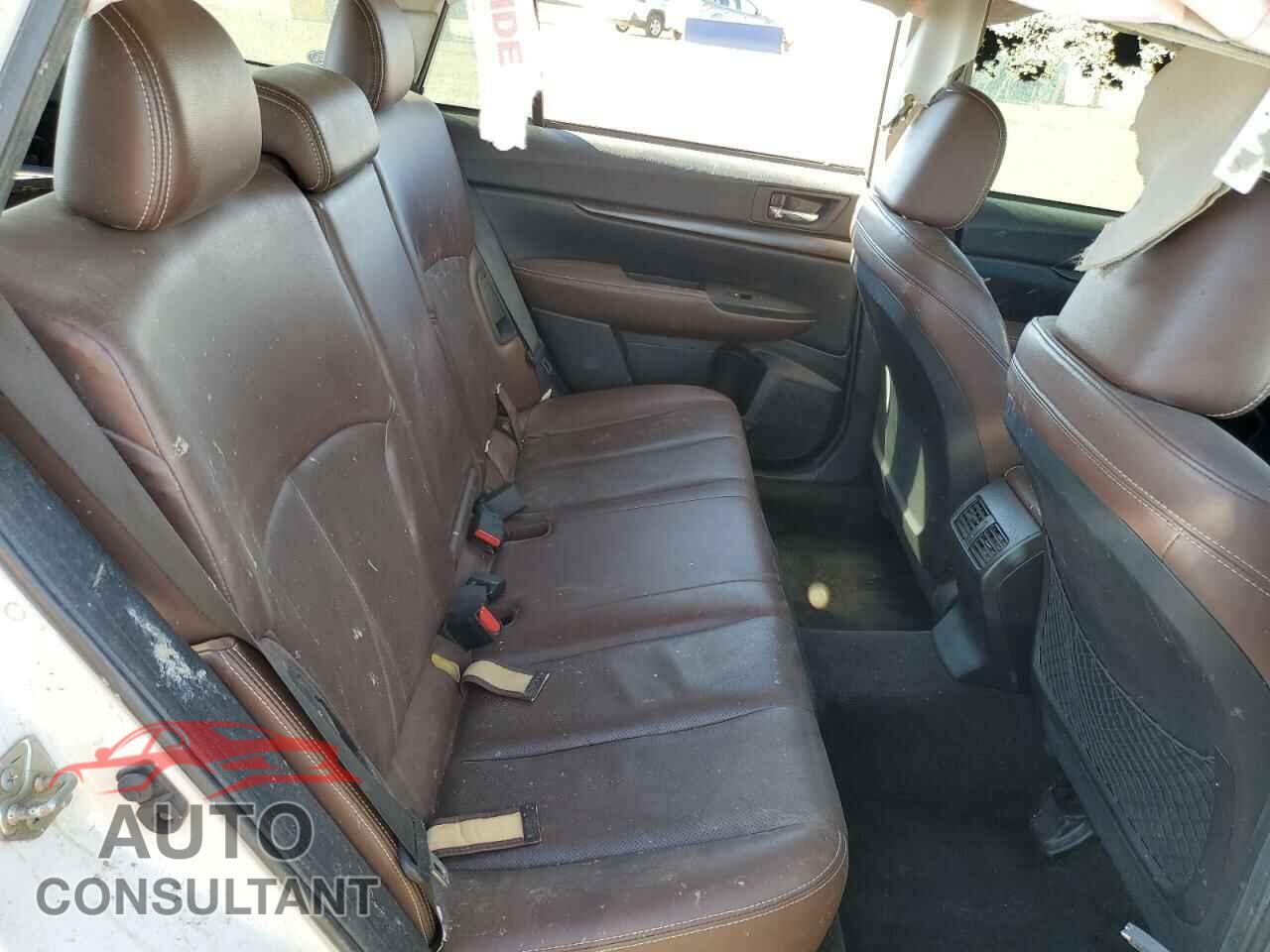 SUBARU OUTBACK 2014 - 4S4BRDPC8E2233170
