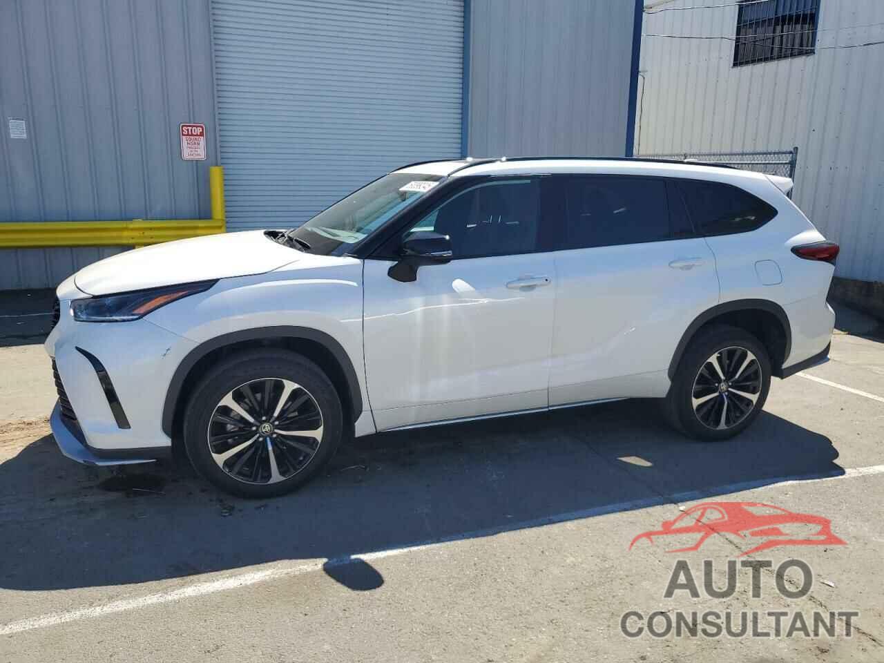 TOYOTA HIGHLANDER 2021 - 5TDJZRBH7MS092910