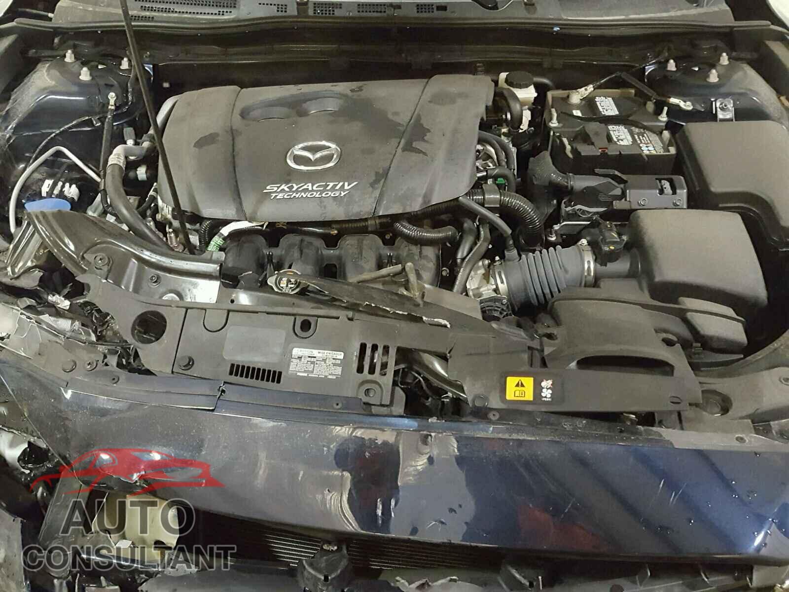 MAZDA 3 2017 - 3MZBN1U76HM135884