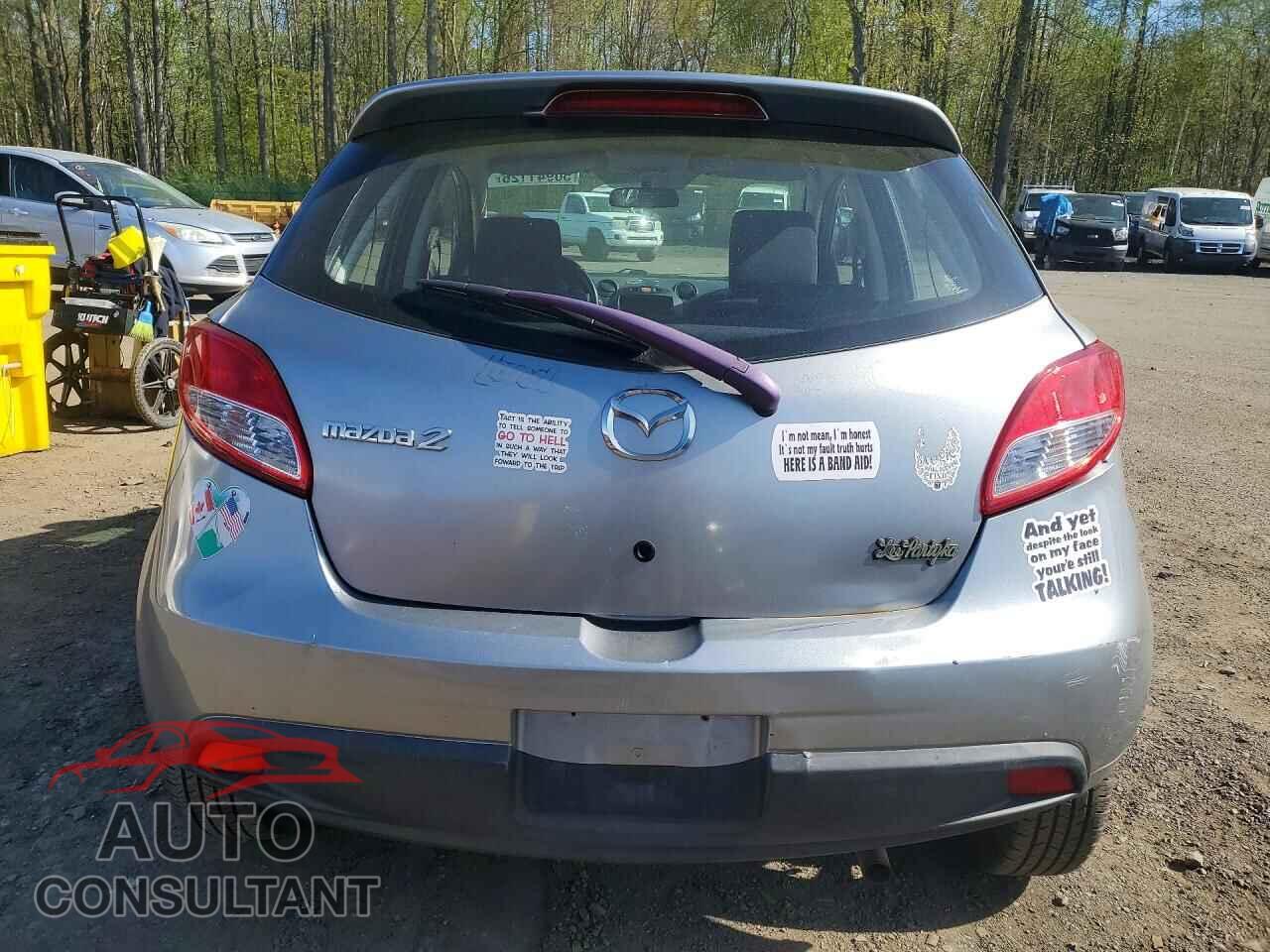 MAZDA 2 2011 - JM1DE1HZ5B0103266