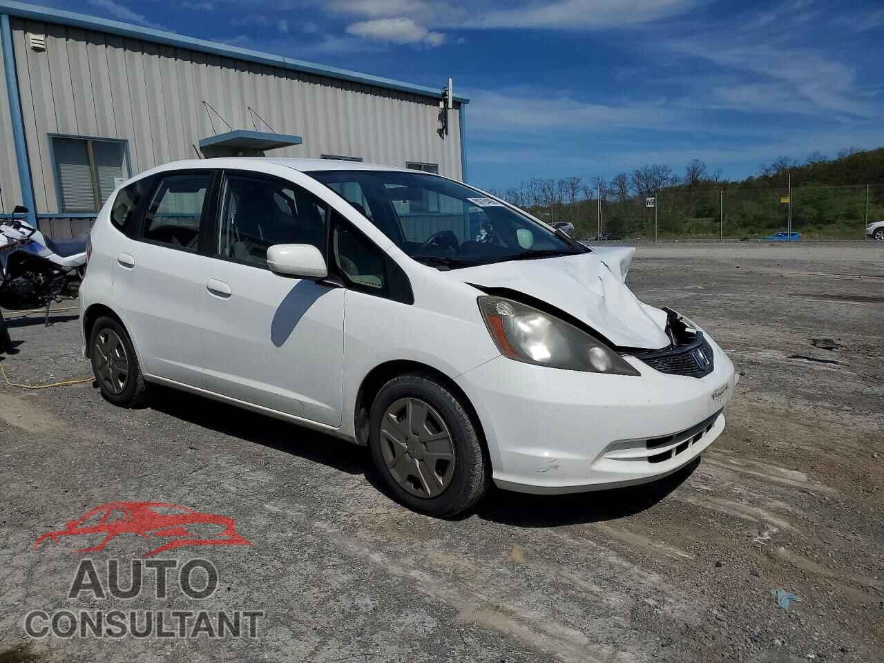 HONDA FIT 2013 - JHMGE8G38DC031837