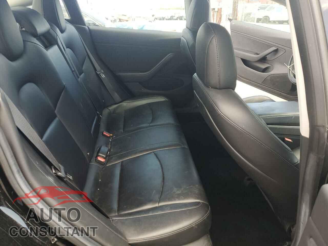 TESLA MODEL 3 2018 - 5YJ3E1EA1JF003255