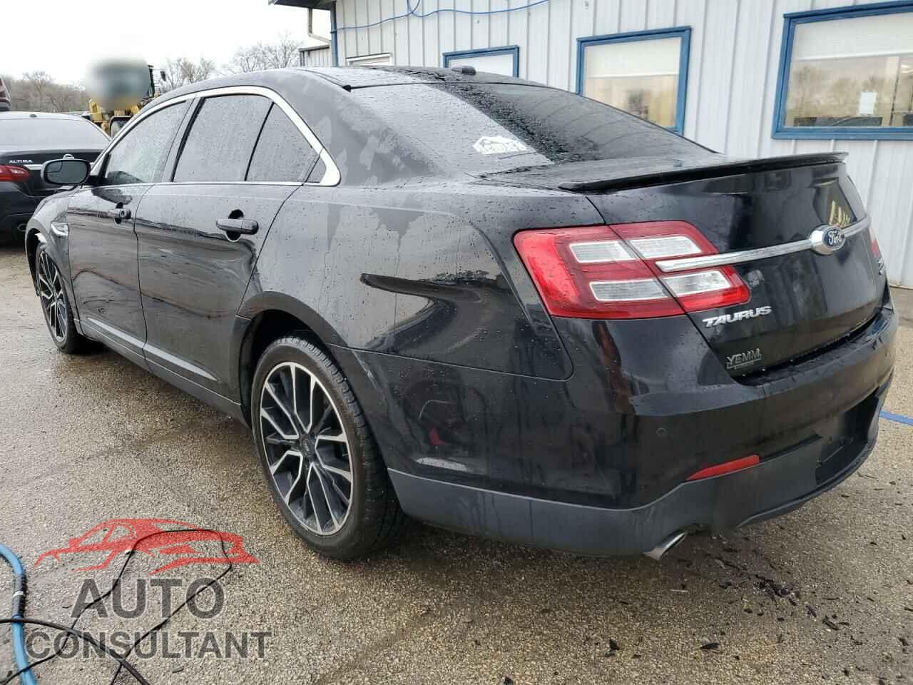 FORD TAURUS 2017 - 1FAHP2E81HG112436